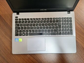 Asus X550V - 5