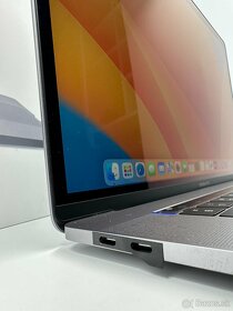 MacBook Pro (15-inch, 2018) - 1 cyklus | i7 | 16GB/500GB  - 5