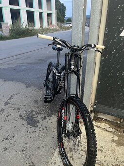 Zjazdový bicykel KONA - 5