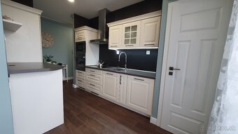 4 izbový byt s dvoma balkónmi a vlastnou pivnicou - 5