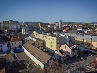 Exkluzívne: Komerčná budova priamo na Námestí sv. Egídia - 5