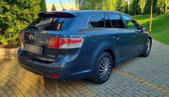 Toyota Avensis Combi 2.0D-4D 93Kw R.V.09/2010 M6 - 5