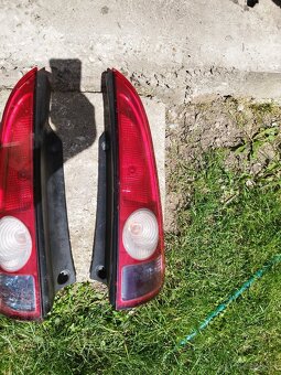 Zadné svetlá Renault Espace 4 grand - 5