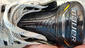 Predám korčule bauer supreme M5 Pro. - 5