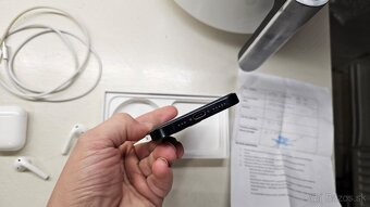 Apple iPhone 15 Pro 256GB + airpods 2019 - 5