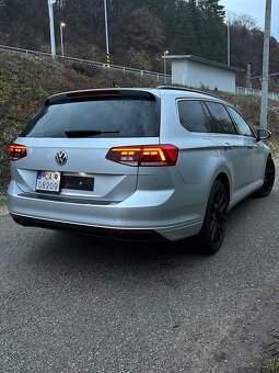 Volkswagen Vw Passat B8.5 Combi 2.0 TDI 110kw Model 2021 - 5