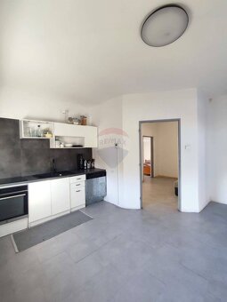 Na predaj dom vhodný na bývanie a podnikanie v Martine - REZ - 5