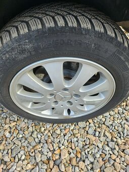 Vaneo 1.7.  67 kw 2004 - 5