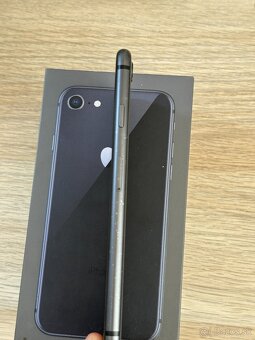 iPhone 8 64GB 87% - 5