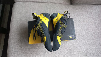 Lezečky La Sportiva Katana Laces Yellow/Black 41,5 - 5