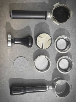 De’Longhi Dedica EC685 + mlynček + bohaté príslušenstvo - 5