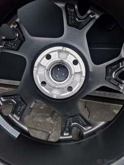 4x108 r18 kolesa ford fiesta disky 205 40 18 elektrony Ford - 5