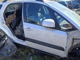 Suzuki SX4 - 5