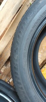 Bridgestone 2ks,225/55R18 - 5