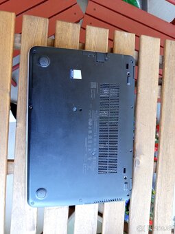 HP elitebook 820 G3 Core i5/6 gen/256 nvme/8 DDR4 - 5