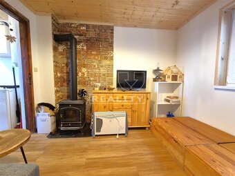 Na predaj chatka v Jelenci, pozemok 110 m2 - 5