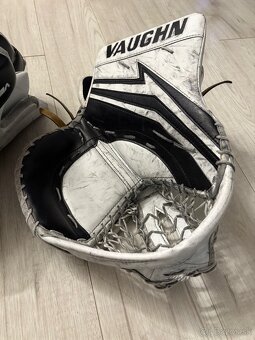 Brankarska lapačka a vyrážačka Vaughn V9 - 5