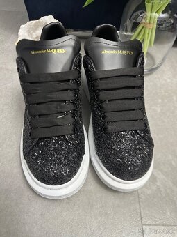 Alexander McQueen - 5