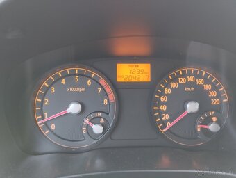 Kia Rio 1.4 LPG - 5