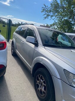 Dodge Journey – spoľahlivé a priestranné SUV za rozumnú cenu - 5