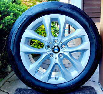 alu R17 5x112, senzory tlaku, letné pneu 205/55, orig. BMW 2 - 5