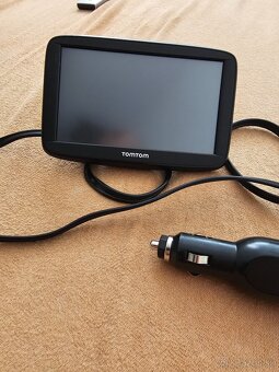 Navigácia tomtom - 5