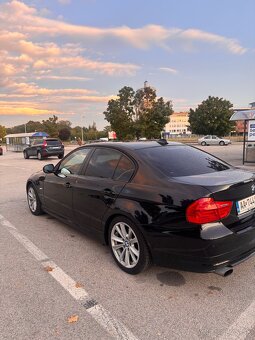 Predám BMW E90 N47 2.0d Facelift - 5