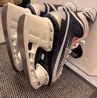 BRUSLE BAUER SUPREME UNFORCER vel. 45,5/10 R - 5