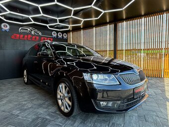 Škoda Octavia Combi 2.0 TDI Elegance DSG - 5