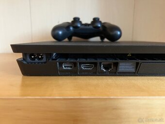 Predám Playstation 4 Slim 500GB + Controller + Hra dohodou - 5