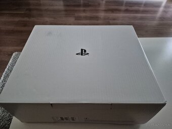 PS4 Slim s 500GB HDD + príslušenstvo - 5