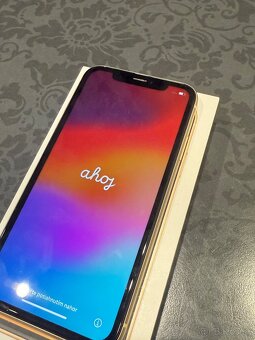 Predám Iphone XR - 5