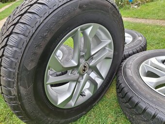 16" ALU 5x 114,3 /HYUNDAI,..orig/ zimné 215/70 r16 + TPMS - 5