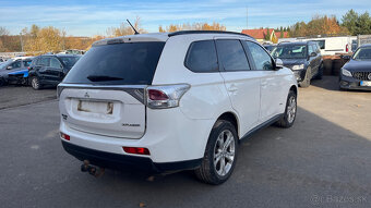369. MITSUBISHI OUTLANDER 2.2 4N14 - 5