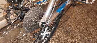 Predám horský bicykel CUBE,kolesá 26" - 5