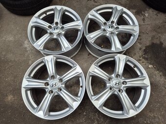 5x114,3 r17 ET45 x 7J elektróny originál HYUNDAI + KIA - 5