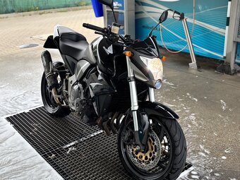 Honda CB1000R - 5