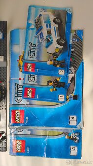 Lego City 7498 Policajná stanica - 5