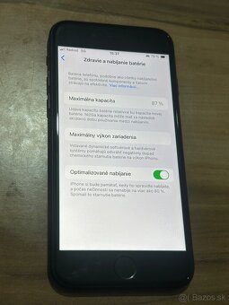 Predám Apple iPhone SE 2022 64GB Čierny Minimálne Známky - 5