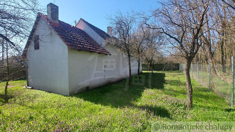 Malá chalúpka na okraji polosamoty s 40 á pozemkom v obci - 5