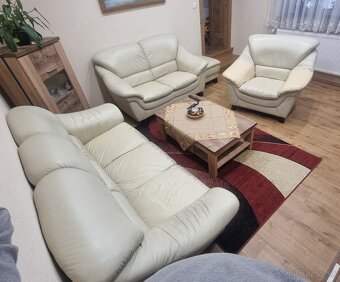 Kožená sedačka a taburetka - 5