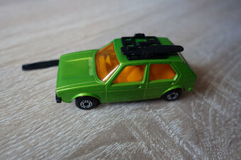 Matchbox Superfast No. 7  VW Golf - 5