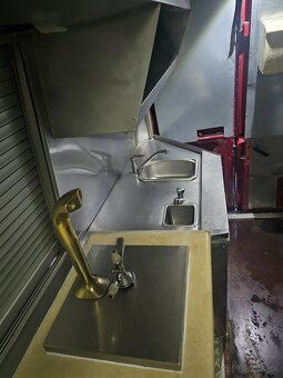 PREDÁM POJAZDNÝ BUFET FIAT DUCATO - 5