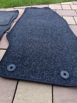 Predám velurove /textilné /auto koberce na opel corsa E. - 5