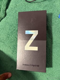 Samsung galaxy z flip 3 - 5