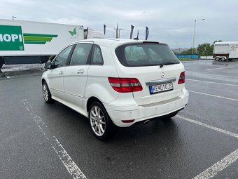 Mercedes B180 automat, posuvná strecha, 2027 TK - 5