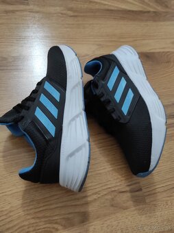 Nové botasky Adidas - 5