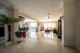 Luxusný Penthouse s Panoramatickým Výhľadom na More – Fuengi - 5