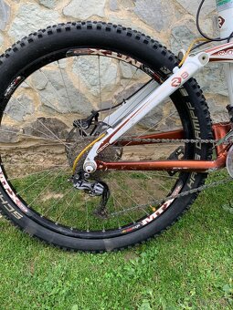 Predám bycikel Trek Remedy R8 - 5