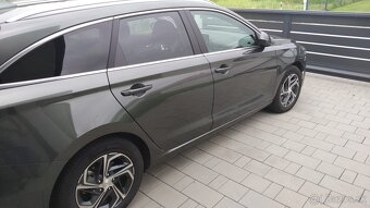 Predám Hyundai I30 combi výbava FAMILY 1.5i -81kW- v SENICI - 5